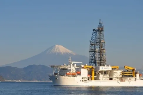 اليابان تعثر على معادن نادرة تكفي العالم 780 عاما