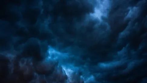 البرتغال تكافح لتصريف مياه الخزانات الممتلئة مع اقتراب المزيد من العواصف