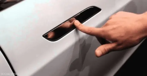 الصين تتجه نحو حظر مقابض أبواب السيارات المخفية