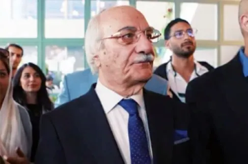 (ملك السوهان الإيراني) يواجه مصادرة ممتلكاته بتهمة التحريض