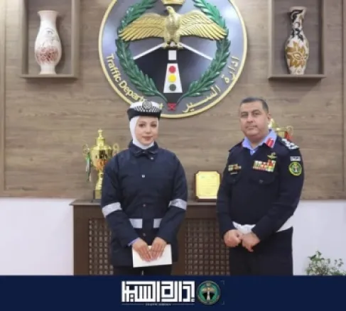 تكريم الشرطية ليان زكي لإخلاصها  في تنظيم المرور خلال المنخفض الجوي