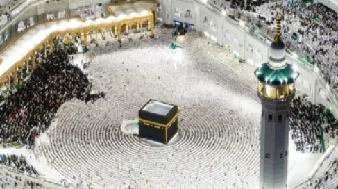 وزارة السياحة المصرية توضح أسباب وقف رحلات العمرة