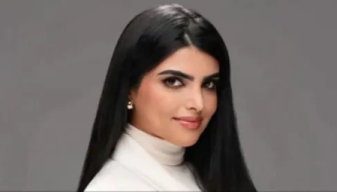 ظهور سارة الودعاني دون حجاب يشعل السوشيال ميديا