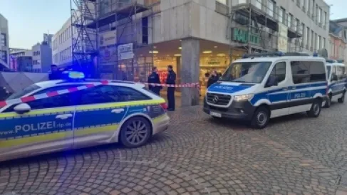 الشرطة الألمانية تطلق النار على رجل يحمل سكيناً بمنطقة للمشاة في ترير