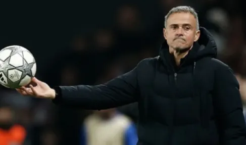 مشروع مانشستر يونايتد لا يقنع لويس إنريكي