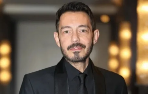 أحمد زاهر يروي تفاصيل صادمة حول تجربته مع الإنتحار