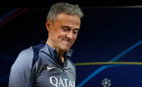 إنريكي يرفض مشروع مانشستر يونايتد