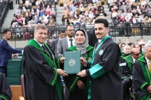 جامعة الزيتونة الأردنية تحتفل بتخريج الفوج الثلاثين من طلبة الفصل الاول 2025/2026