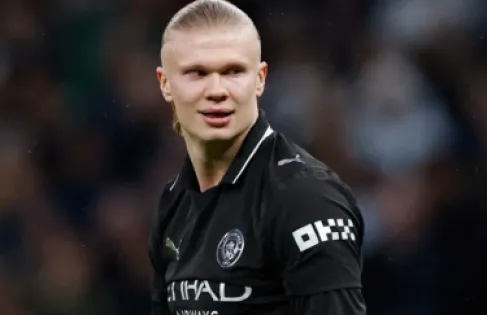 عرش (الهاتريك) في خطر!