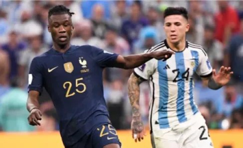 60 مليون يورو وكامافينغا لإغراء تشيلسي ببيع نجمه