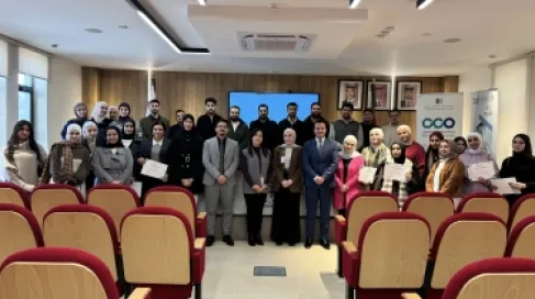 جامعة الزيتونة الأردنية تنظّم ورشة عمل لتعزيز وعي طلبة الصيدلة بأضرار التدخين وأنماط الحياة الصحية