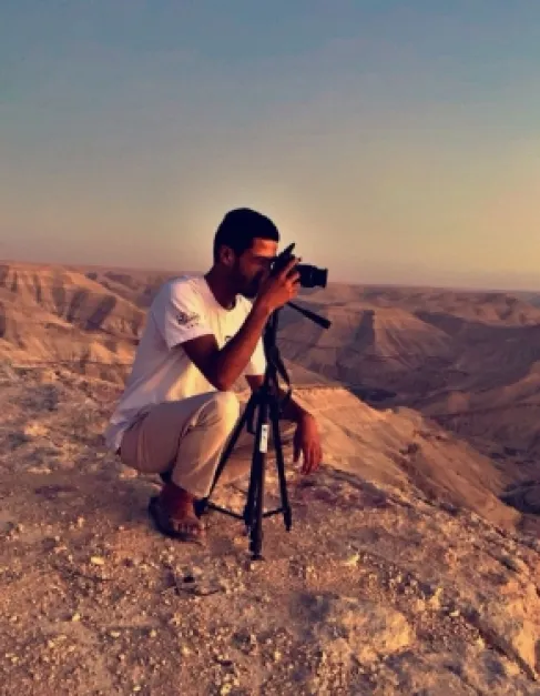 في ريعان العطاء… حين تمتزج العدسة بحبّ الوطن