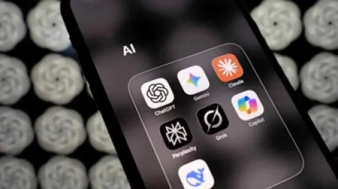 يسرق بصمتك.. تحذير من (ترند) تحويل صورتك إلى كاريكاتير