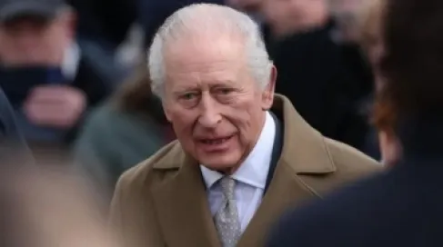 الملك تشارلز (مستعد لدعم) الشرطة أثناء تحقيقاتها في صلة شقيقه بإبستين