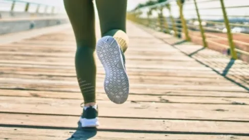 قاوم خطر الزهايمر بـ 5 آلاف خطوة يومياً