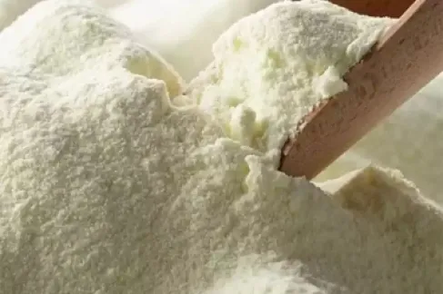 مطالبات نيابية بتوضيح الأسس والمعايير الخاصة باستيراد الحليب المجفف