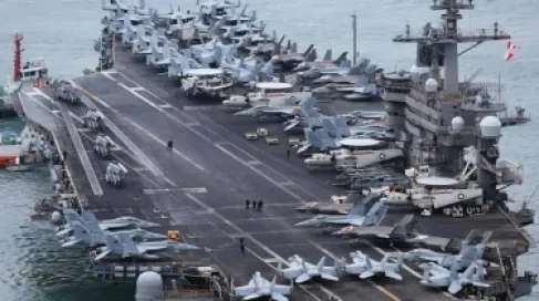 ترمب يلوح بحاملة طائرات ثانية للشرق الأوسط