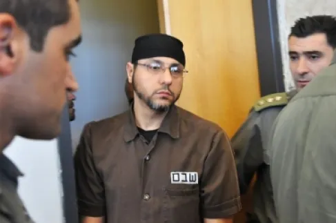 إعلام الأسرى: تدهور خطير بصحة الأسير عبد الله البرغوثي بعد اعتداء وحشي في سجن جلبوع