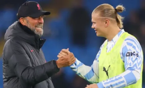 صفقة صادمة تجمع هالاند وكلوب في فريق واحد