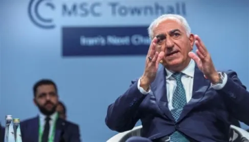 نجل الشاه يطالب ترمب بالتدخل العسكري في إيران