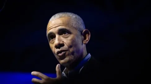 أوباما يفجر الجدل حول الكائنات الفضائية.. ما هي (المنطقة 51)؟