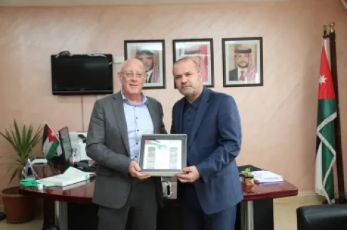 إستضافة خبير دولي في تطوير تدريس اللغة الإنجليزية بجامعة الزيتونة