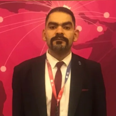 تربية الأطفال في زمن الذكاء الاصطناعي: تحديات وحلول