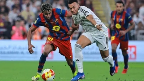 برشلونة يلجأ إلى أخصائية نوم بسبب لامين يامال