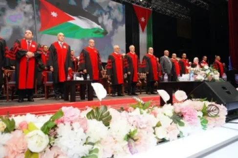 بالصور والفيديو... الكباريتي  يرعى اليوم الأول لإحتفال عمان الأهلية بتخريج طلبتها للفصل الأول من الفوج 33