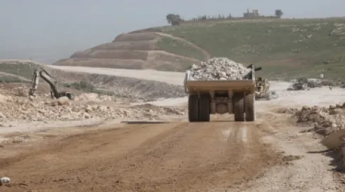 وزارة الأشغال: بدء العمل في المرحلة الثانية من طريق وادي الطواحين قريبا