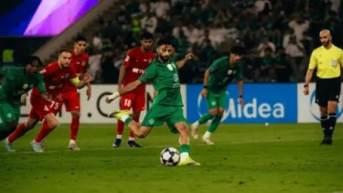 الأهلي ينهي مجموعات نخبة آسيا بفوز مثير على شباب الأهلي