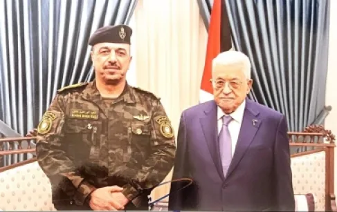 عباس يشيد بانضباط الأمن   الفلسطيني