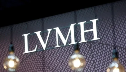 كيف تسبب الذكاء الاصطناعي في إرباك قطاع السلع الفاخرة؟