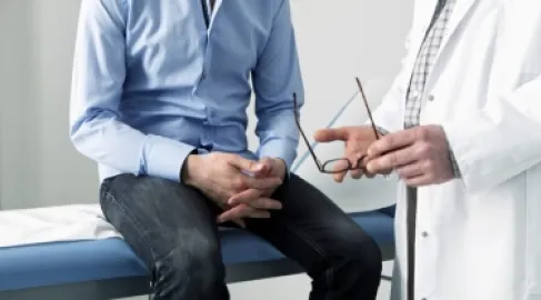 متى يبدأ إنتاج الحيوانات المنوية بالتراجع عند الرجل؟