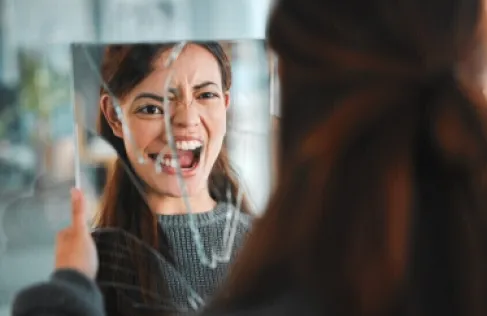 علماء يكتشفون علاقة بين الصدمات الجنسية ونوع معين من الهلوسة