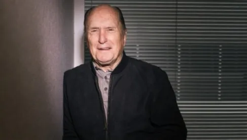 بطل فيلم العراب.. رحيل أسطورة هوليوود روبرت دوفال عن 95 عاماً