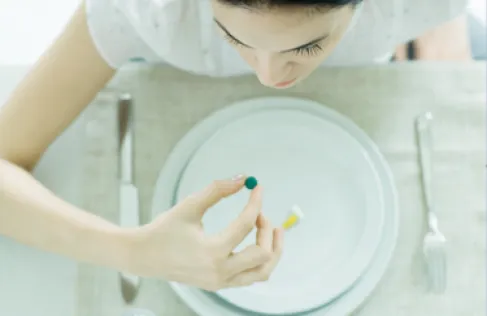 مكوّن في أقراص فقدان الوزن الرائجة يثير مخاوف صحية