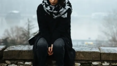 الطقس وتأثيره على النفس.. لماذا يفقد دماغنا السعادة مع غياب الشمس؟