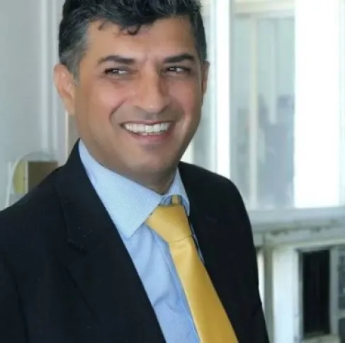 عدنان السواعير يستقبل المهنئين الاحد مساء