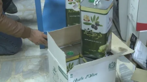 الجراح: دفعات كبيرة من زيت الزيتون التونسي تصل تباعاً وتباع بسعر 21 ديناراً