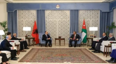 حسان وبيجاج يبحثان تعزيز العلاقات الثنائية بين الأردن وألبانيا