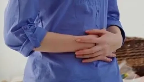 سر اختلاف مستوى آلام المعدة بين الرجال والنساء