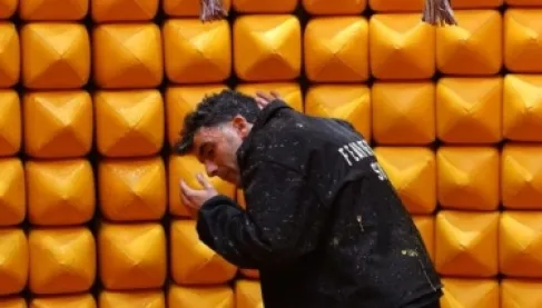 رامز يحرج زيزو على الهواء: «كنت أهلاوي ولا زملكاوي؟»