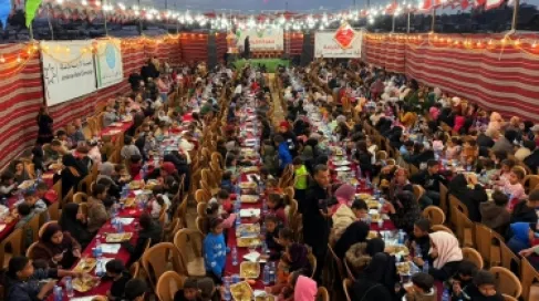 افطار أردني لـ 800 عائلة في خانيونس - صور