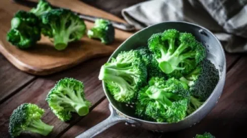 البروكلي «الخضار الخارق»  .. غني بالألياف والفيتامينات وخيار مثالي للتحكم بالوزن