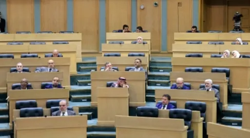 مجلس النواب يواصل مناقشة مشروع قانون عقود التأمين