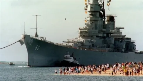 8 سفن حربية أمريكية تتحوّل إلى متاحف عائمة