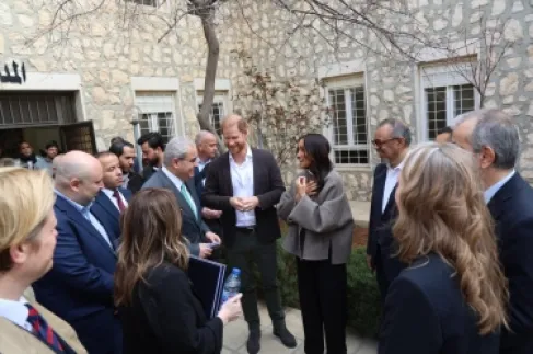 الأمير هاري وميغان يزوران مركزا لعلاج الإدمان في عمان - صور