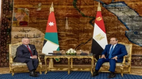 الملك والسيسي يشددان على ضرورة احترام سيادة الدول والاحتكام للحوار