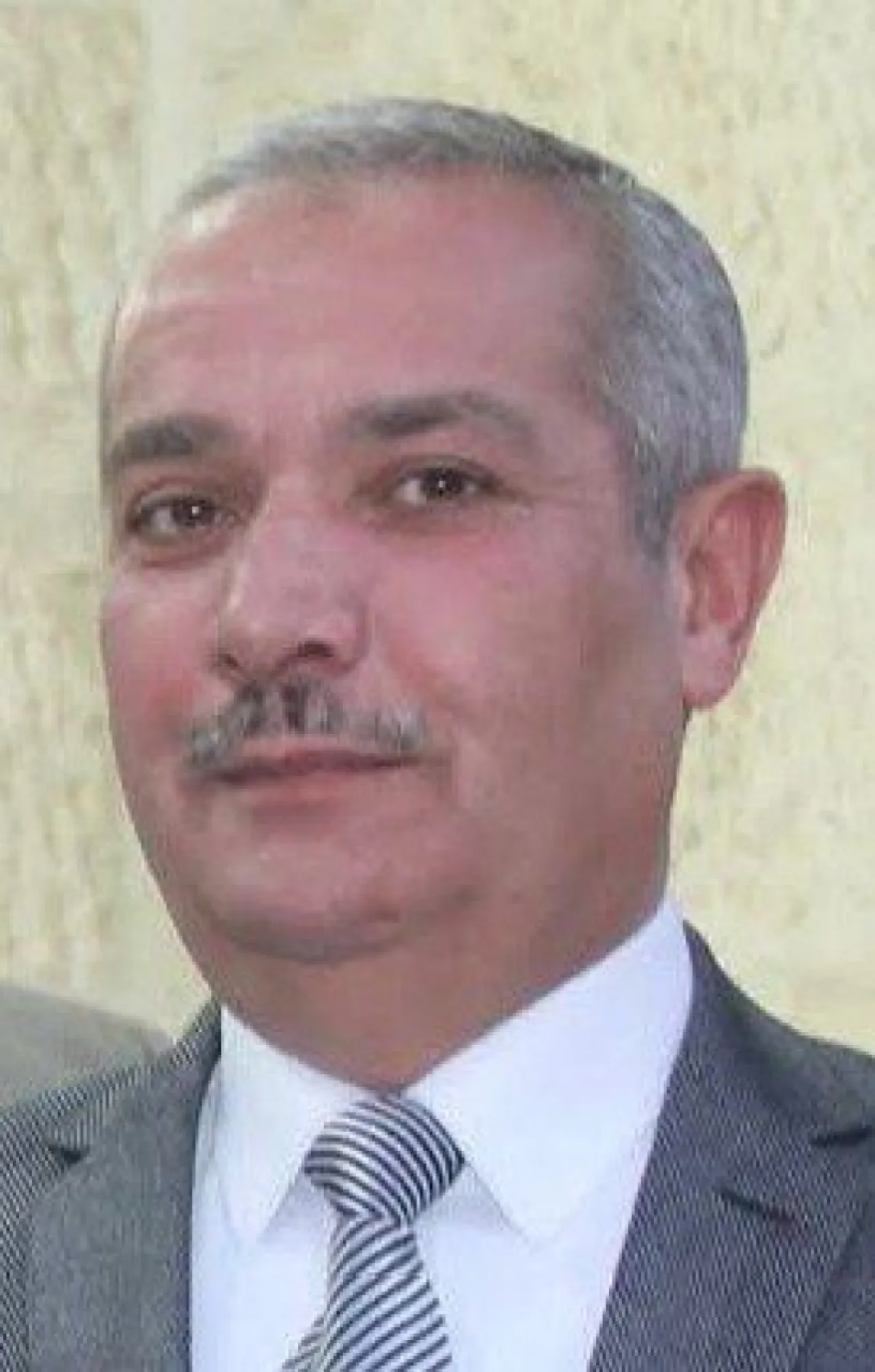 الدكتور يوسف عبيدالله خريسات يكتب : الإيرانيون أكبادُ إبلٍ 